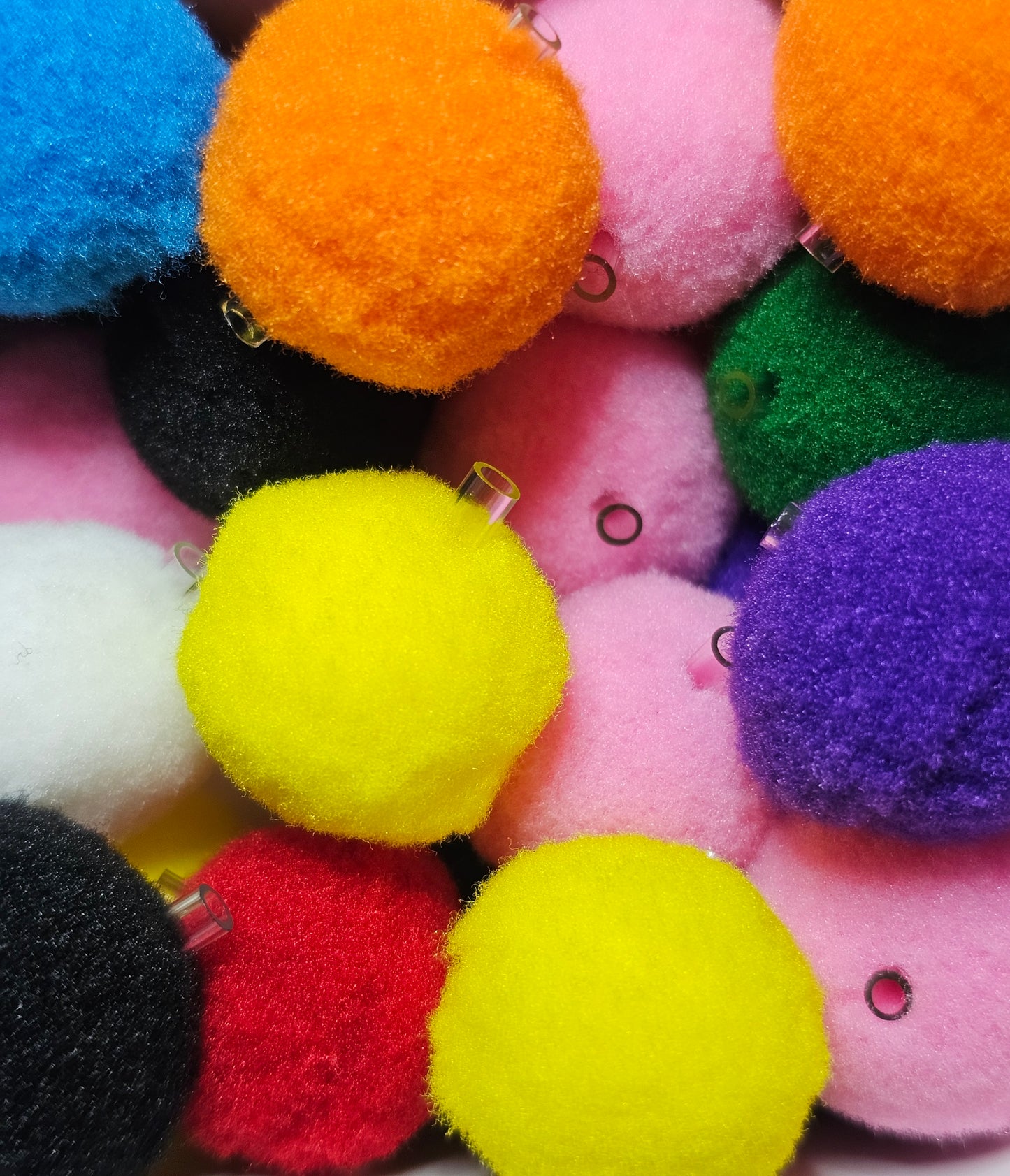 24cm PomPoms